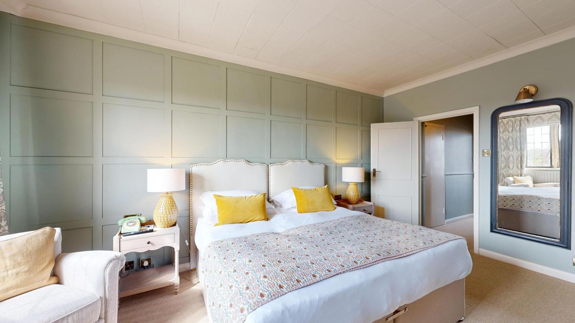 טונטון Castle Hotel מראה חיצוני תמונה